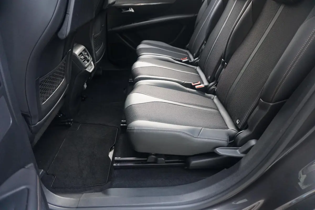 1.2 TURBO 130 GT AUTOMAAT 7-Persoons | Navigatie pro | Climate control | Privacy Glass | Full LED | Adaptive Cruise C |