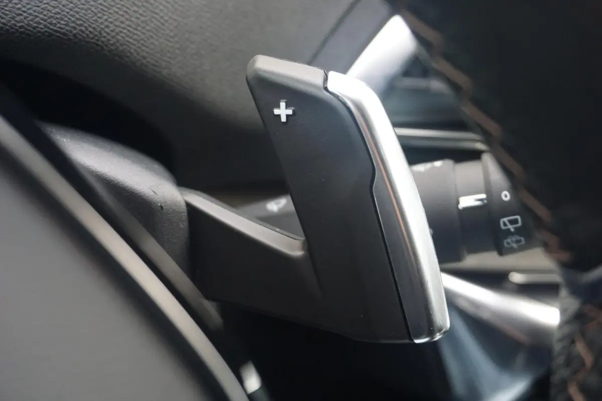 1.2 TURBO 130 GT AUTOMAAT 7-Persoons | Navigatie pro | Climate control | Privacy Glass | Full LED | Adaptive Cruise C |