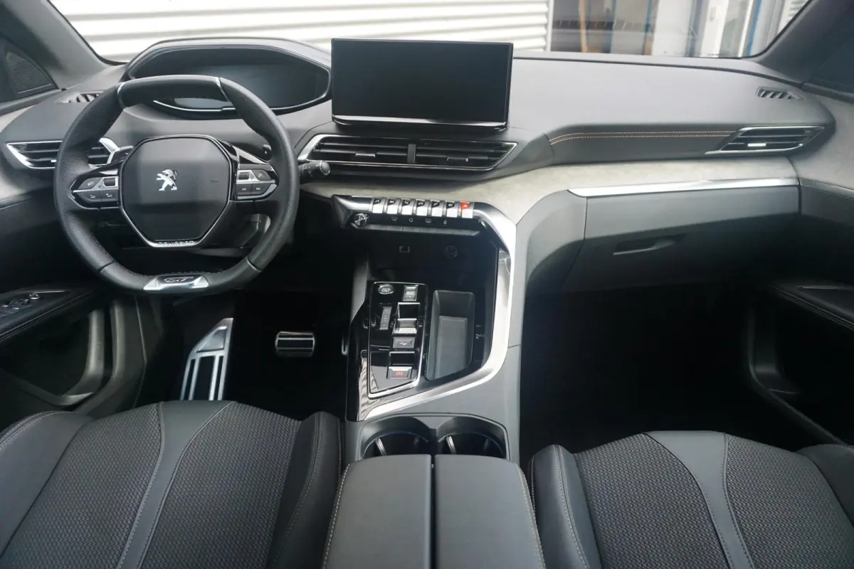 1.2 TURBO 130 GT AUTOMAAT 7-Persoons | Navigatie pro | Climate control | Privacy Glass | Full LED | Adaptive Cruise C |
