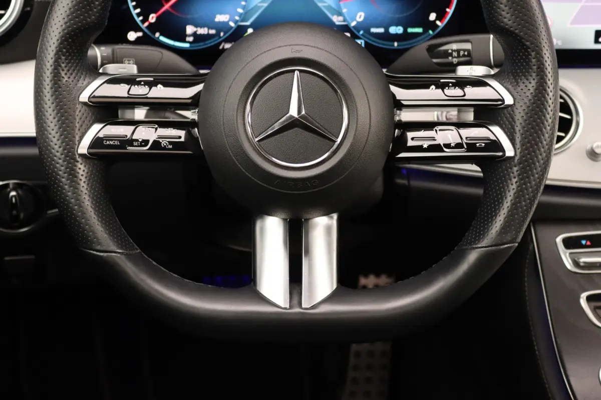 200 AMG Line | Panoramadak | Distronic+ | Burmester | Parfumering | Memory | Sfeerverlichting | Keyless Go | Augmented Reality |