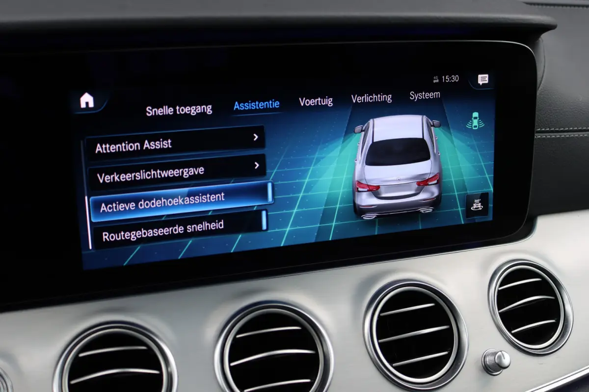 200 AMG Line | Panoramadak | Distronic+ | Burmester | Parfumering | Memory | Sfeerverlichting | Keyless Go | Augmented Reality |