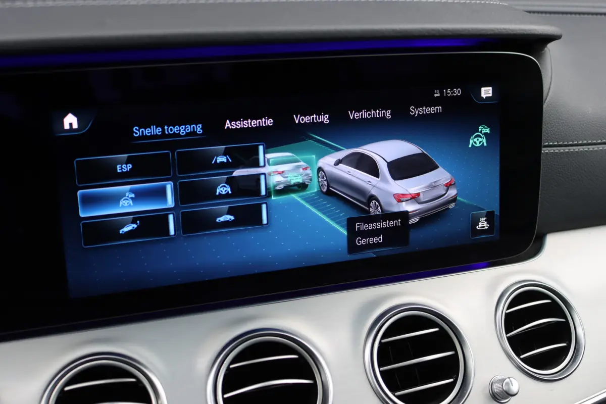 200 AMG Line | Panoramadak | Distronic+ | Burmester | Parfumering | Memory | Sfeerverlichting | Keyless Go | Augmented Reality |