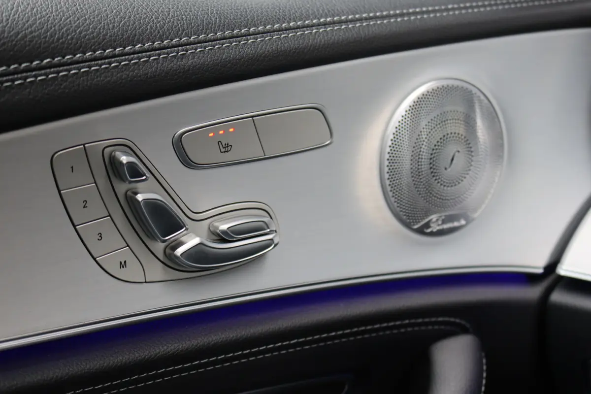 200 AMG Line | Panoramadak | Distronic+ | Burmester | Parfumering | Memory | Sfeerverlichting | Keyless Go | Augmented Reality |