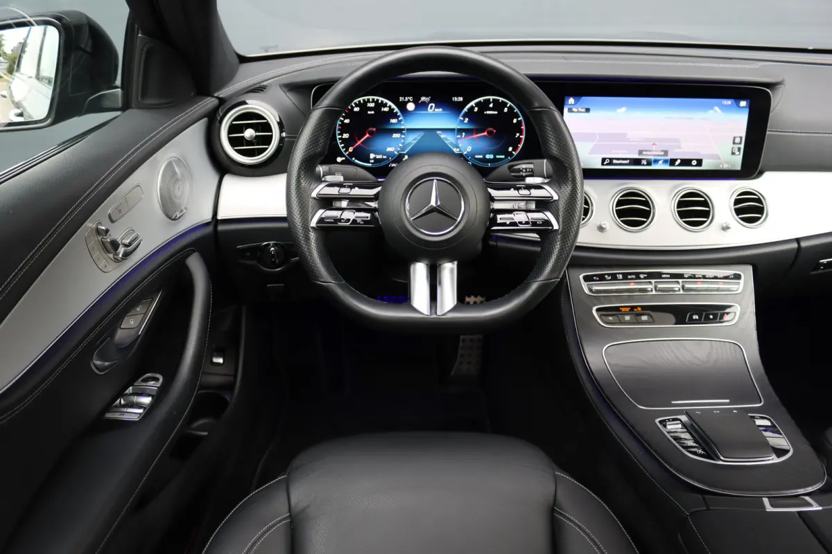 200 AMG Line | Panoramadak | Distronic+ | Burmester | Parfumering | Memory | Sfeerverlichting | Keyless Go | Augmented Reality |
