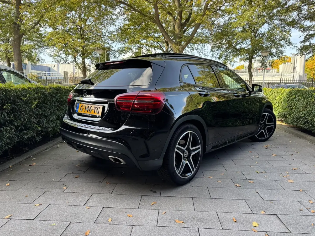 180 Business Solution AMG | WORDT VERWACHT | PANORAMADAK | STOELVERWARMING | KEYLESS | CLIMATE CONTROL | CRUISE CONTROL |