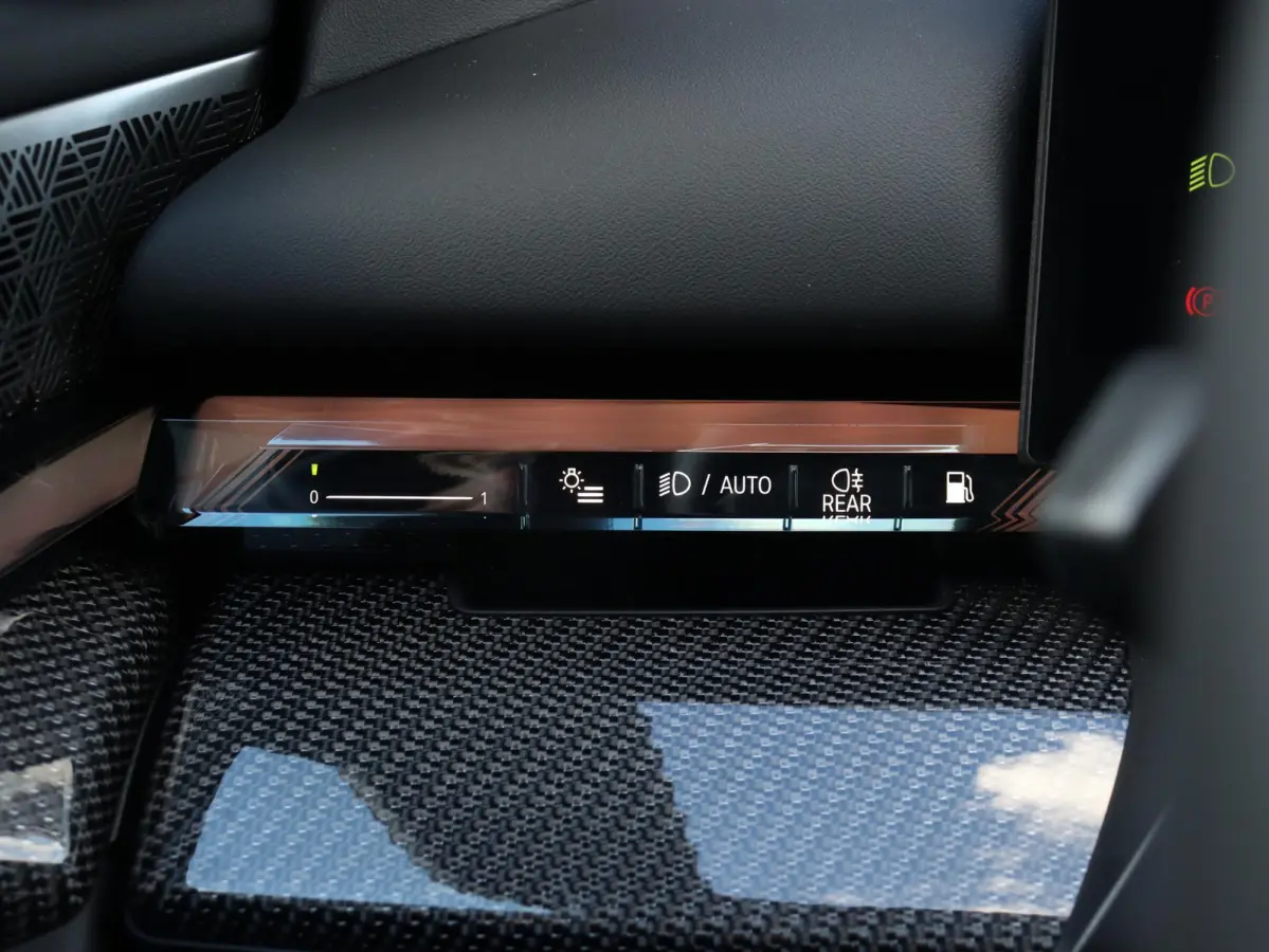 550e xDrive | M Sportpakket Pro | Innovation Pack | Panodak | Head-Up | Bowers & Wilkins | Driving Assistant Prof. | Stoelventilatie | Parking Assistant Prof. | 20'' LMV