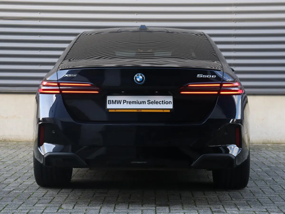 550e xDrive | M Sportpakket Pro | Innovation Pack | Panodak | Head-Up | Bowers & Wilkins | Driving Assistant Prof. | Stoelventilatie | Parking Assistant Prof. | 20'' LMV