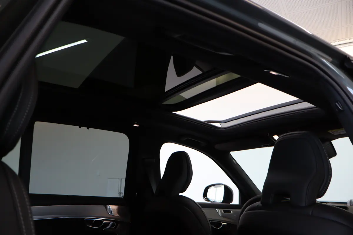 2.0 T8 Plug-in hybrid AWD Ultra Dark Exec. Ed. | 2 stoelen op derde rij | Achterbank verwarmd | Achteruitrijcamera
