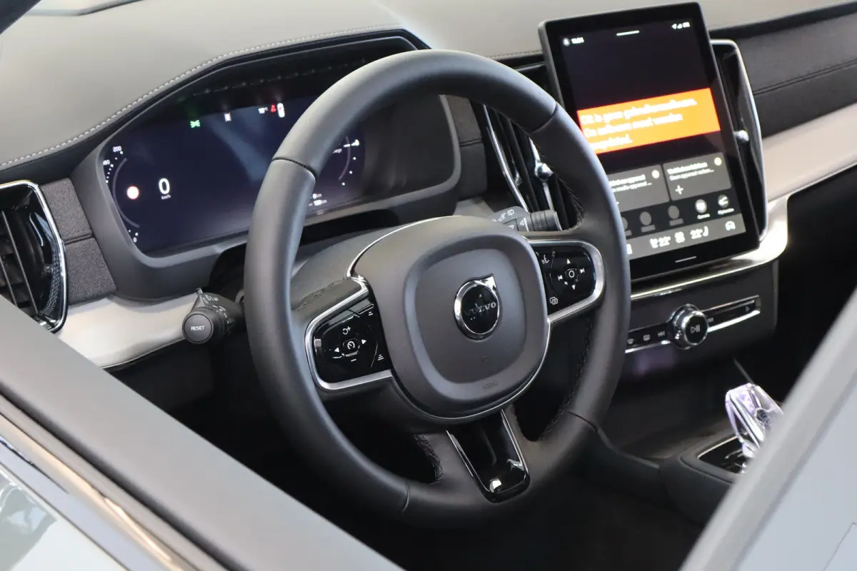 2.0 T8 Plug-in hybrid AWD Ultra Dark Exec. Ed. | 2 stoelen op derde rij | Achterbank verwarmd | Achteruitrijcamera