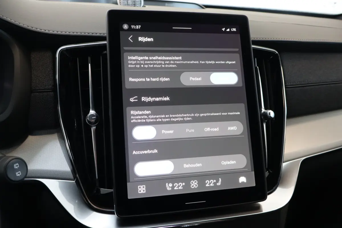2.0 T8 Plug-in hybrid AWD Ultra Dark Exec. Ed. | 2 stoelen op derde rij | Achterbank verwarmd | Achteruitrijcamera