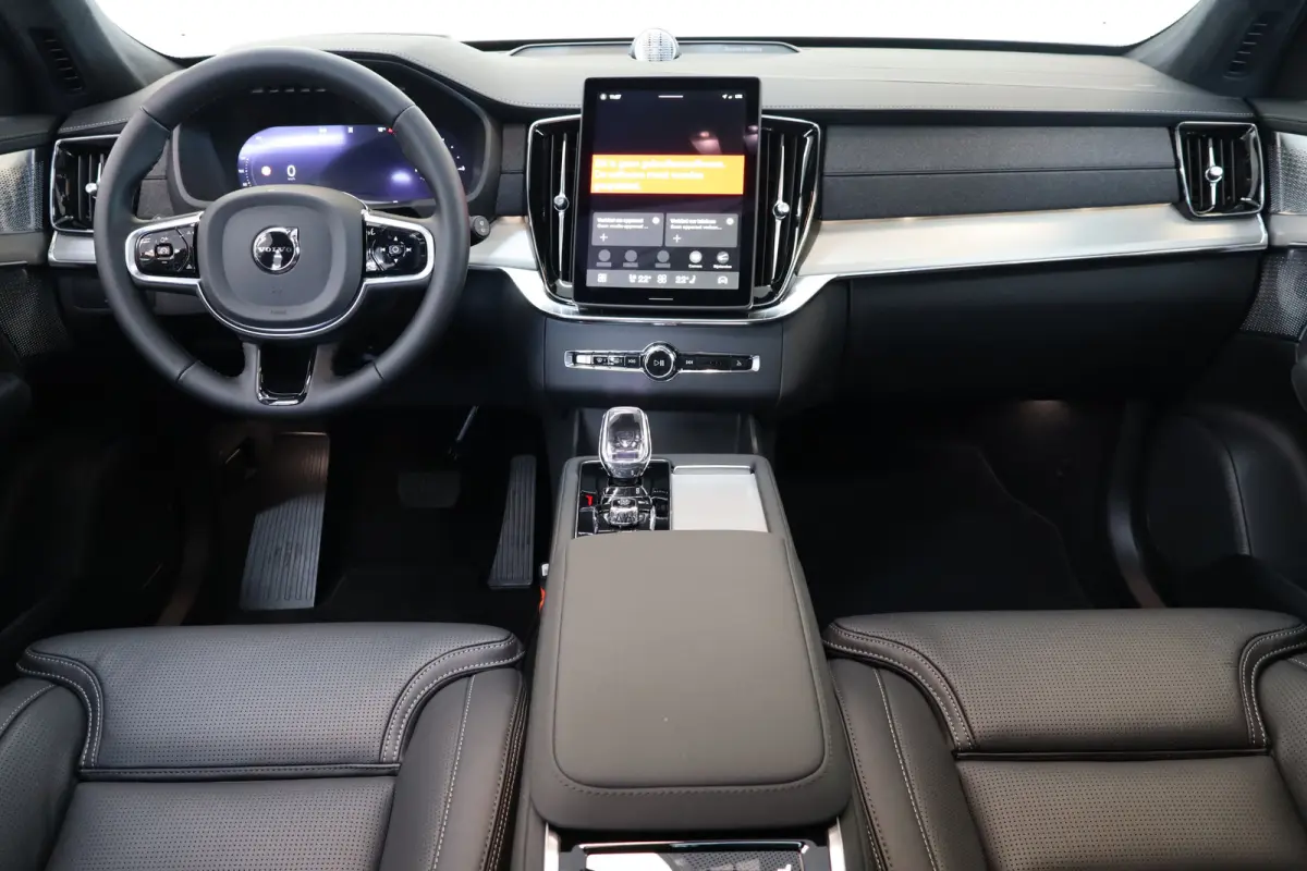 2.0 T8 Plug-in hybrid AWD Ultra Dark Exec. Ed. | 2 stoelen op derde rij | Achterbank verwarmd | Achteruitrijcamera