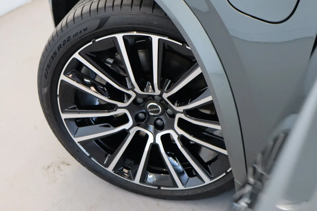 2.0 T8 Plug-in hybrid AWD Ultra Dark Exec. Ed. | 2 stoelen op derde rij | Achterbank verwarmd | Achteruitrijcamera