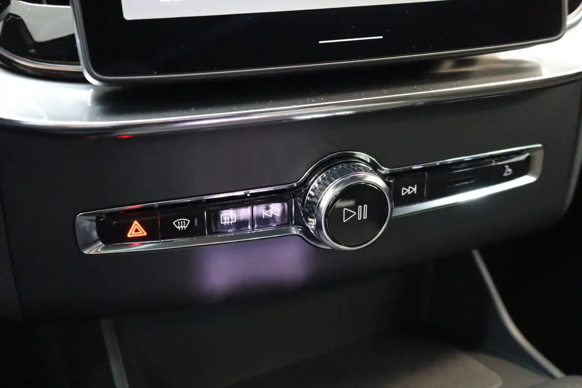 2.0 T8 Plug-in hybrid AWD Ultra Dark Exec. Ed. | 2 stoelen op derde rij | Achterbank verwarmd | Achteruitrijcamera