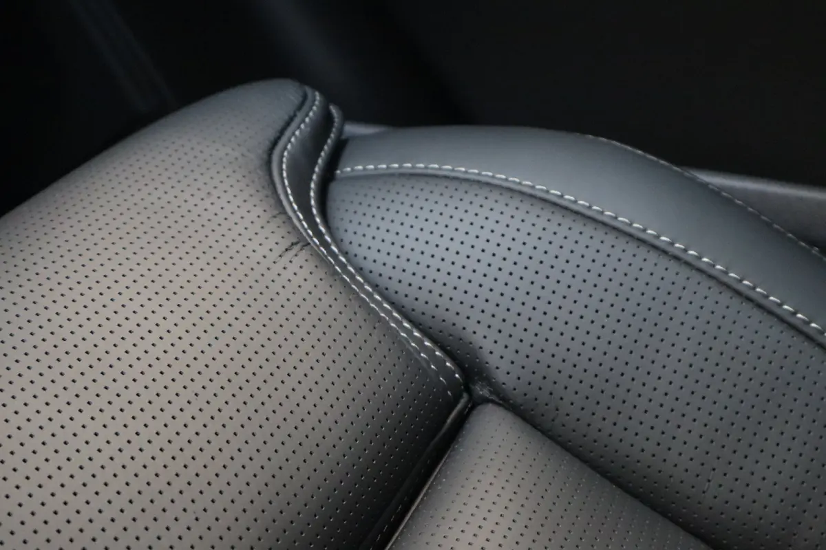 2.0 T8 Plug-in hybrid AWD Ultra Dark Exec. Ed. | 2 stoelen op derde rij | Achterbank verwarmd | Achteruitrijcamera