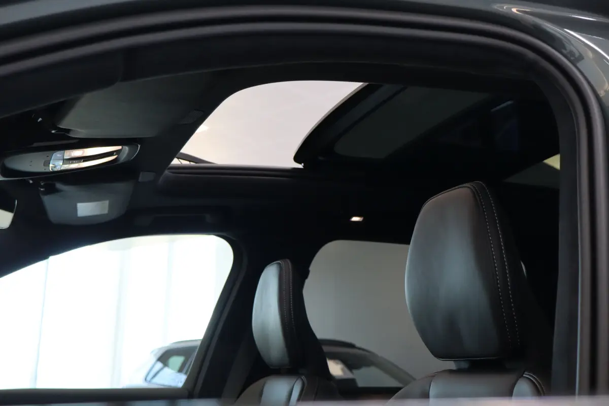 2.0 T8 Plug-in hybrid AWD Ultra Dark Exec. Ed. | 2 stoelen op derde rij | Achterbank verwarmd | Achteruitrijcamera