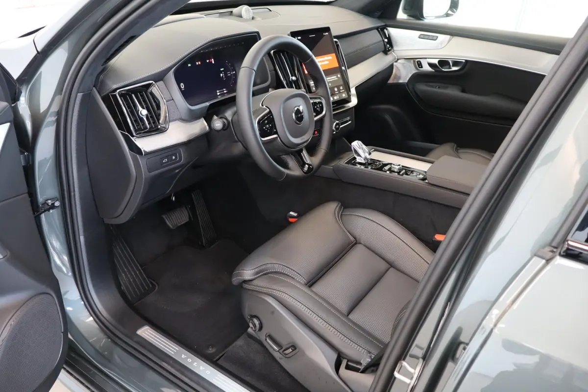 2.0 T8 Plug-in hybrid AWD Ultra Dark Exec. Ed. | 2 stoelen op derde rij | Achterbank verwarmd | Achteruitrijcamera