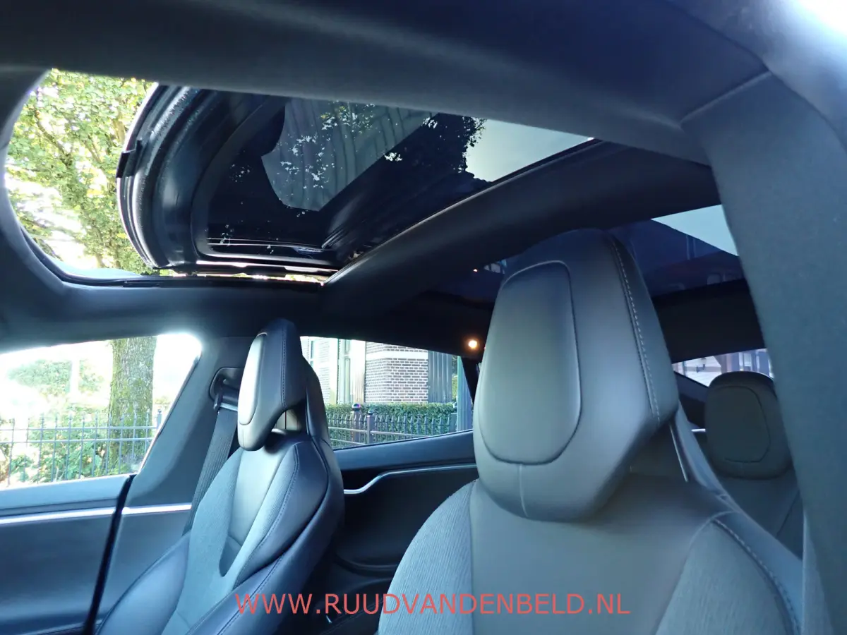 75D 86%SOH AUTOPILOT / 21-INCH / SCHUIFDAK