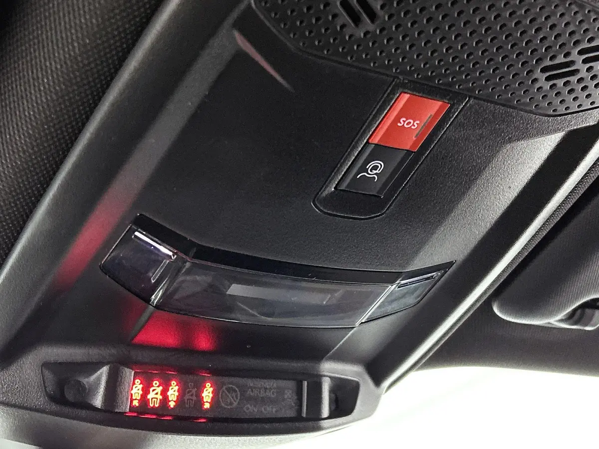 SUV GT Hybrid 145pk Automaat | Navigatie via draadloze Apple Carplay / Android Auto | Achteruitrijcamera | Climate Control | Cruise Control | Full Led koplampen | Parkeersensoren v+a | Keyle