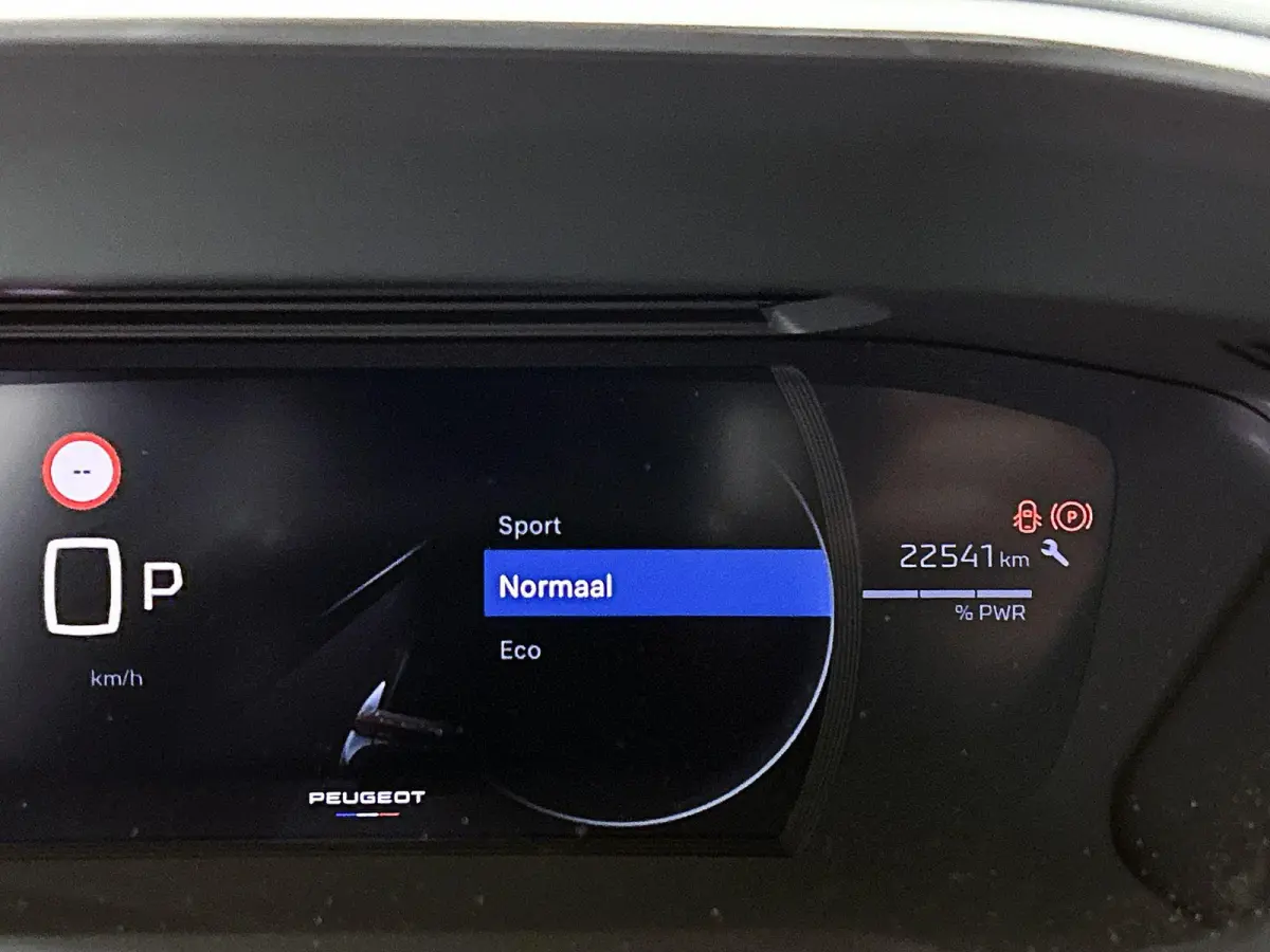 SUV GT Hybrid 145pk Automaat | Navigatie via draadloze Apple Carplay / Android Auto | Achteruitrijcamera | Climate Control | Cruise Control | Full Led koplampen | Parkeersensoren v+a | Keyle