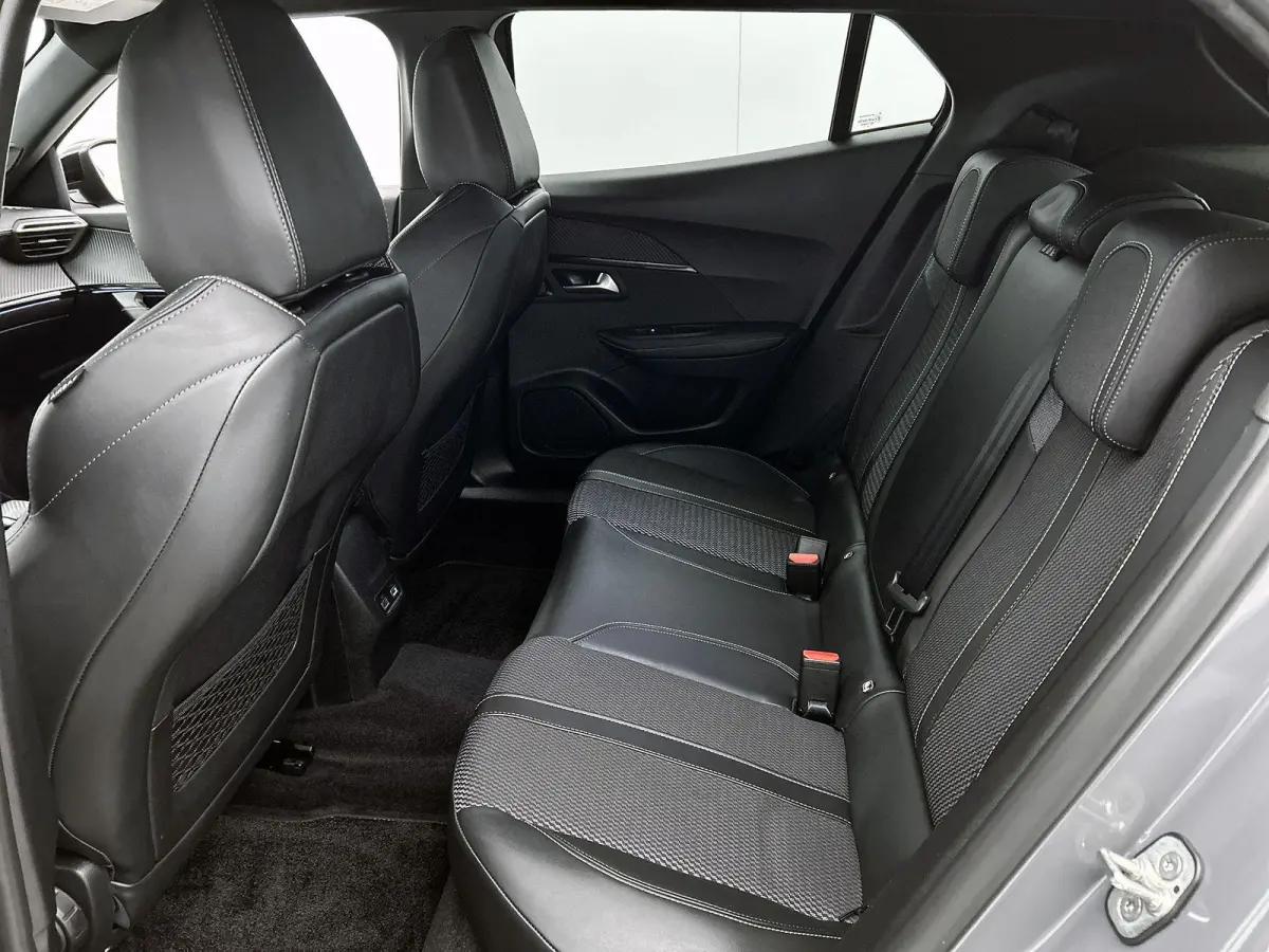 SUV GT Hybrid 145pk Automaat | Navigatie via draadloze Apple Carplay / Android Auto | Achteruitrijcamera | Climate Control | Cruise Control | Full Led koplampen | Parkeersensoren v+a | Keyle