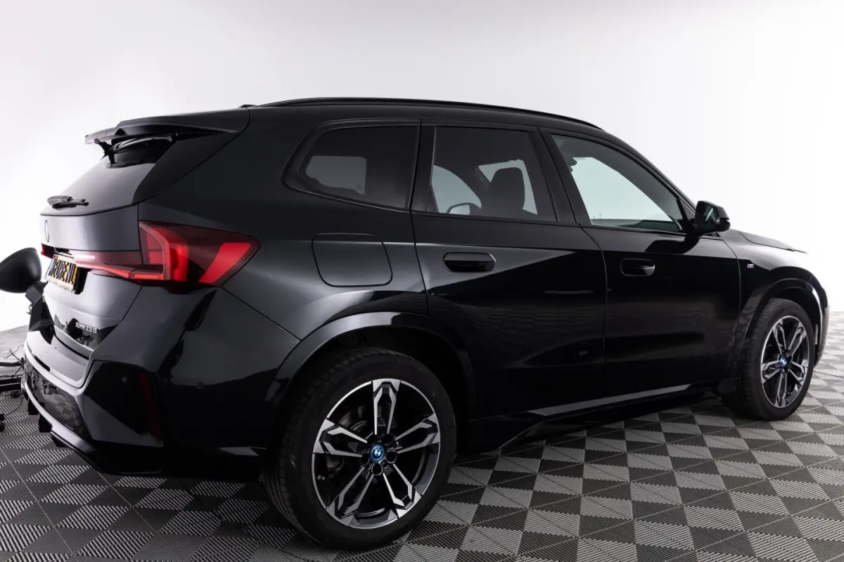 xDrive25e M-Sport | harman/kardon | Half LEDER *SOH 95.2%*