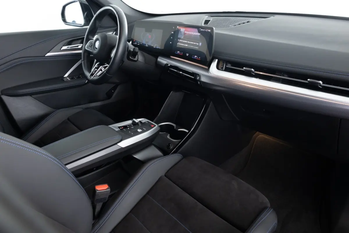 xDrive25e M-Sport | harman/kardon | Half LEDER *SOH 95.2%*
