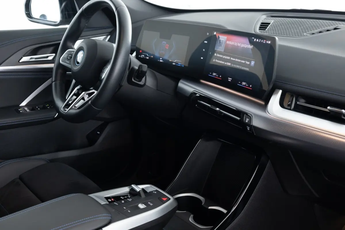 xDrive25e M-Sport | harman/kardon | Half LEDER *SOH 95.2%*