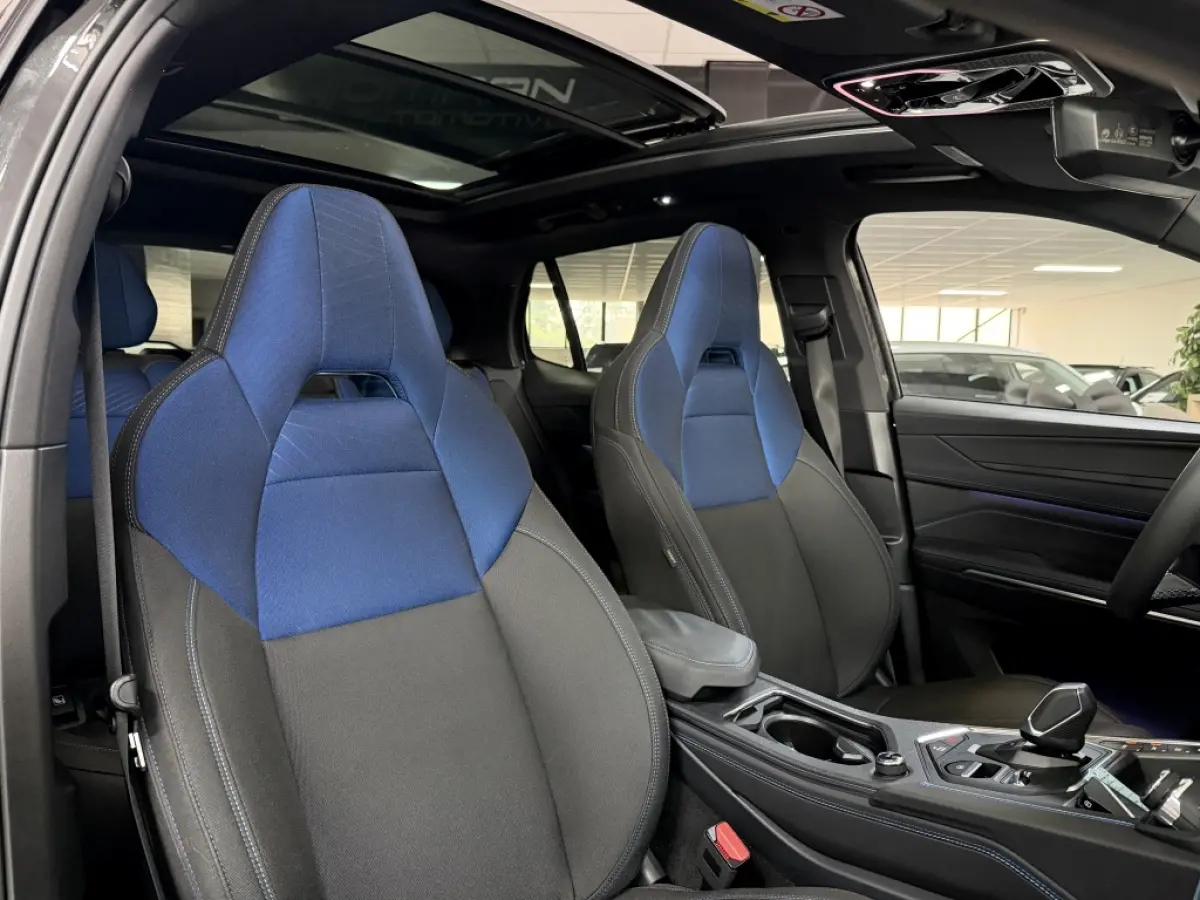 1.5 Plug-in Hybrid 261PK ZWARTE HEMEL BLACK ED.