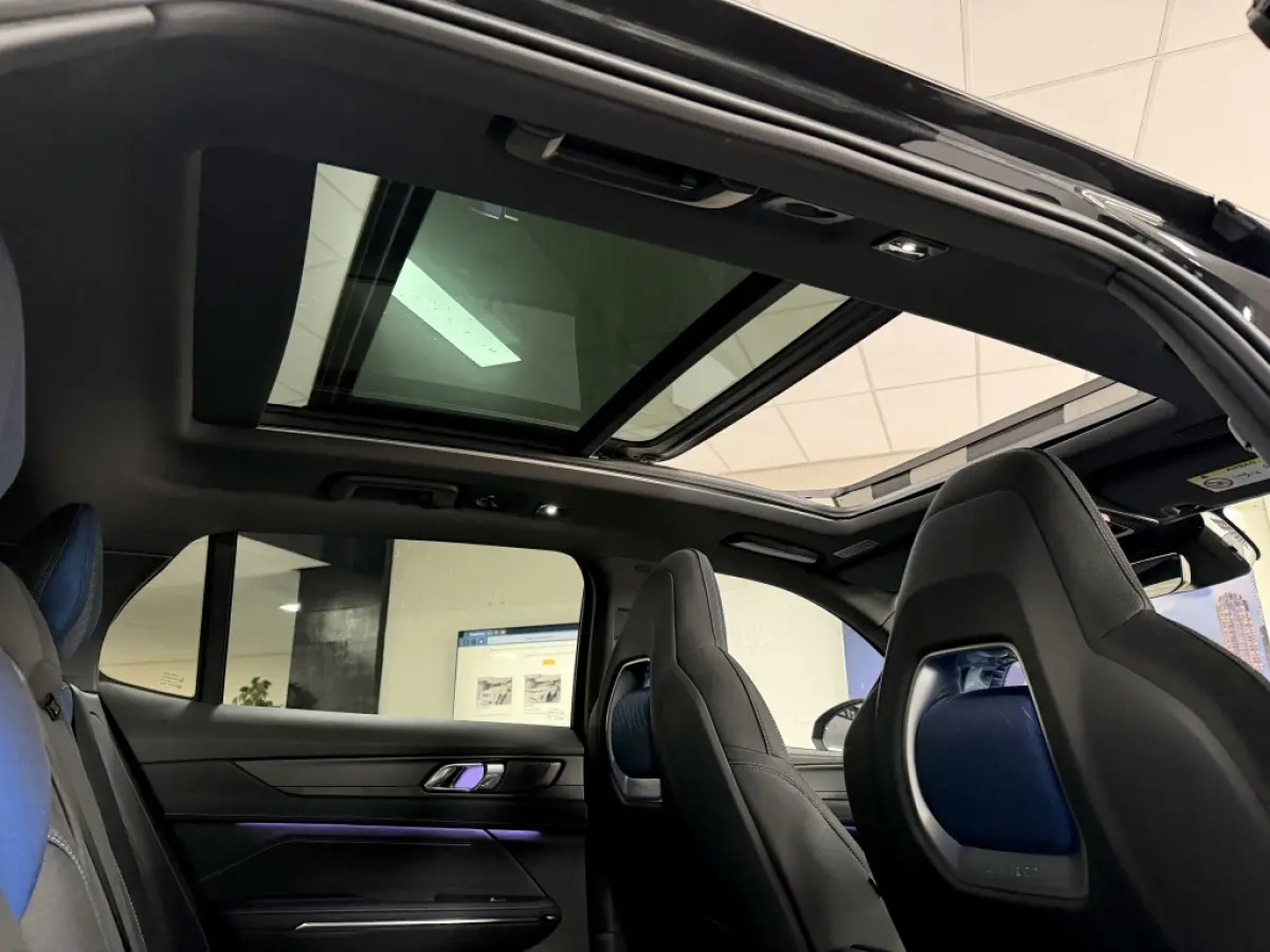 1.5 Plug-in Hybrid 261PK ZWARTE HEMEL BLACK ED.