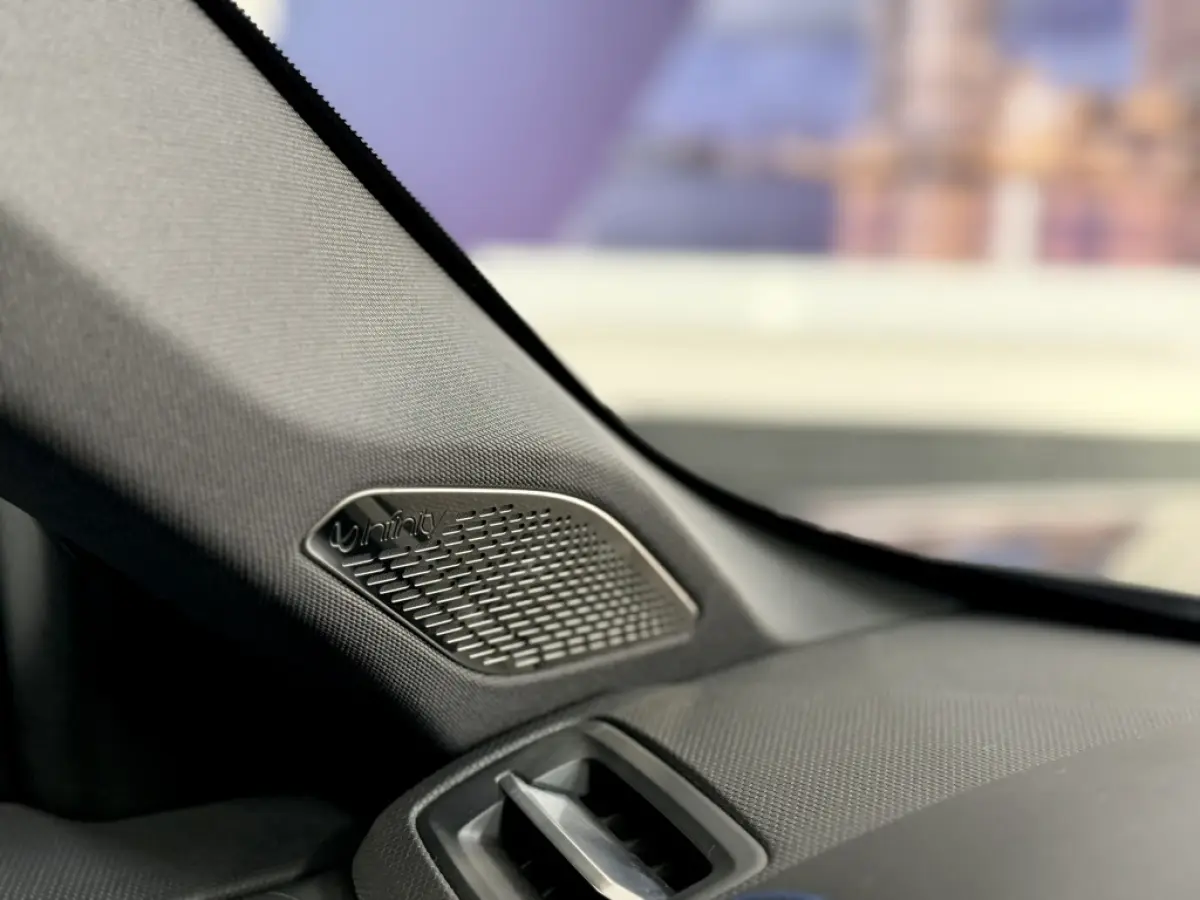 1.5 Plug-in Hybrid 261PK ZWARTE HEMEL BLACK ED.
