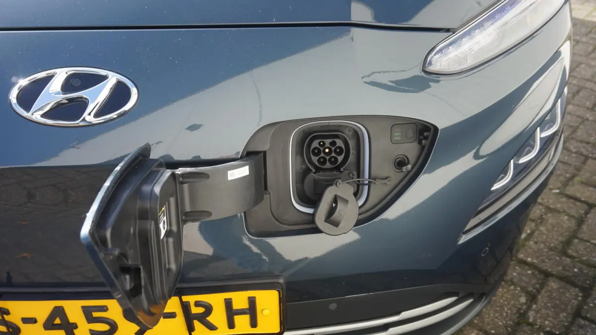 EV Premium 64 kWh NL auto