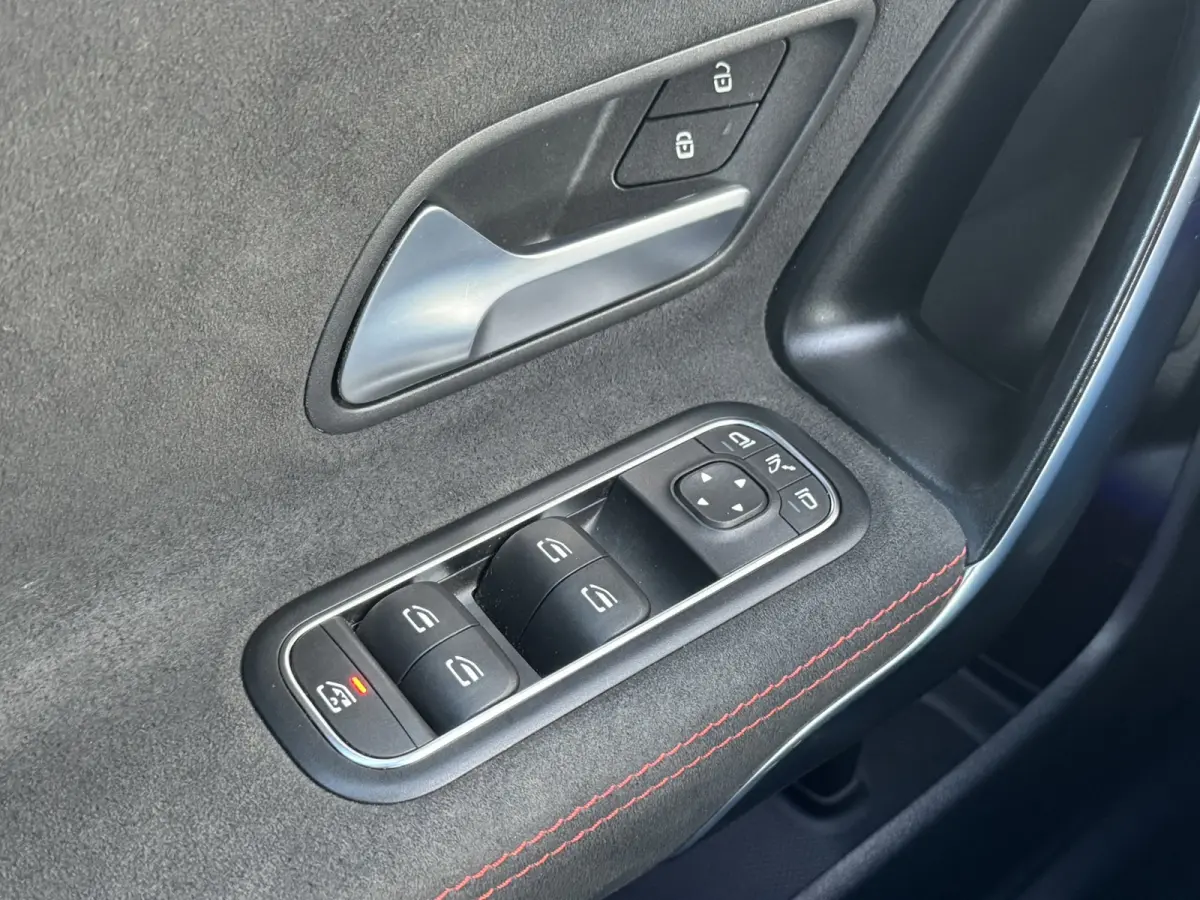 250 e AMG-Line Advantage Carplay SOH 97% Camera Cruise Leder/Alcant Stoelverw. Sfeerverl.