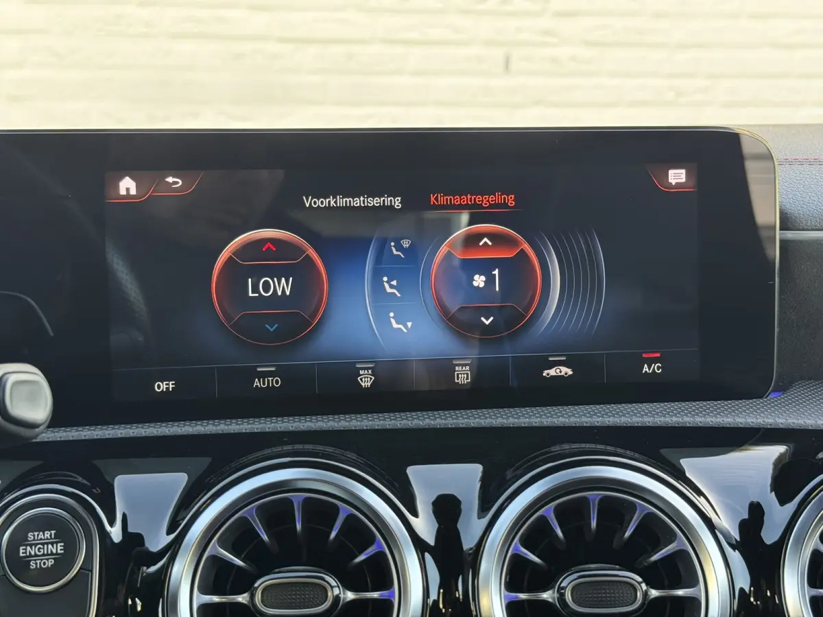 250 e AMG-Line Advantage Carplay SOH 97% Camera Cruise Leder/Alcant Stoelverw. Sfeerverl.