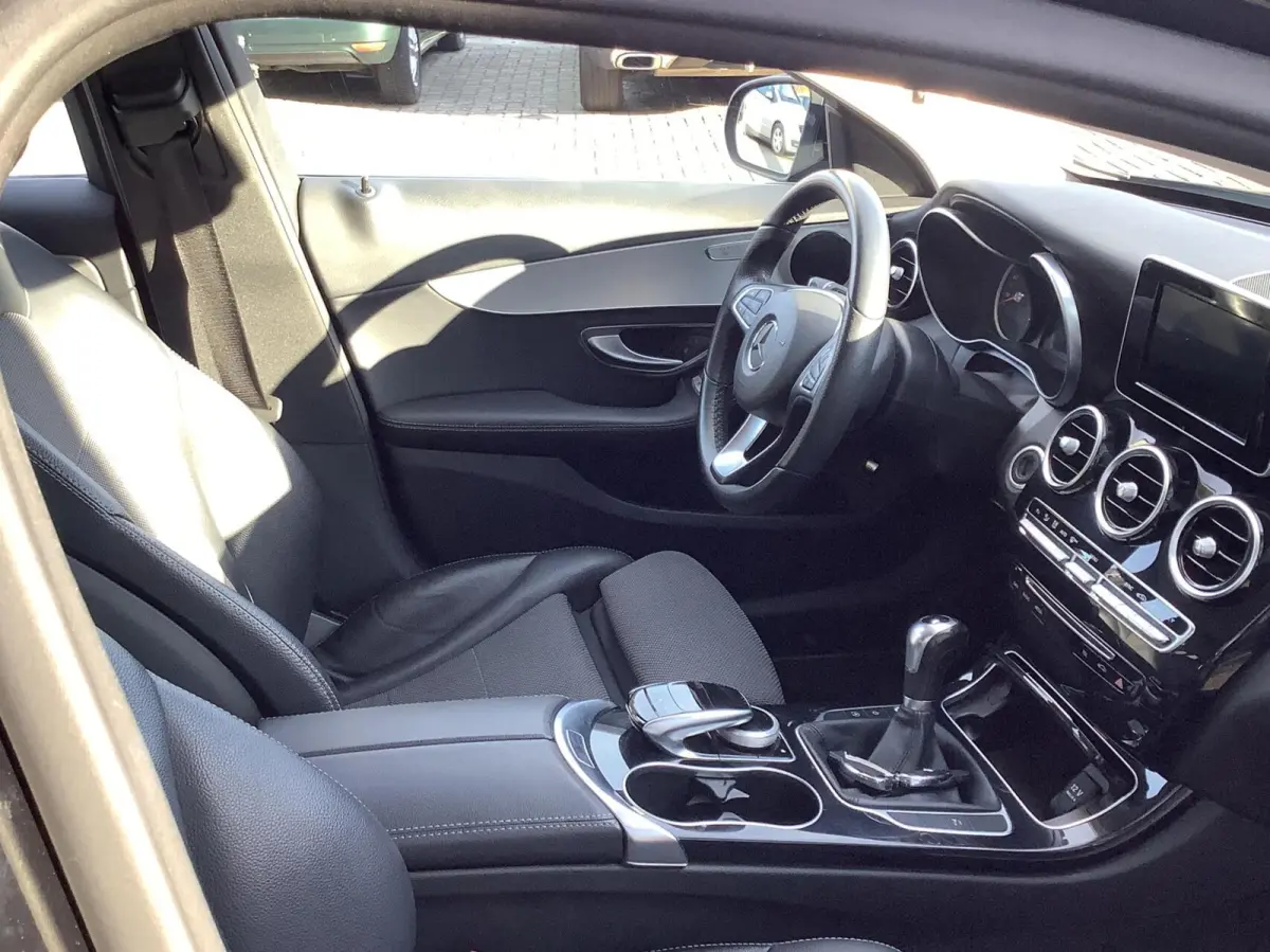 180 Ambition navi, cruise, parkeersensoren