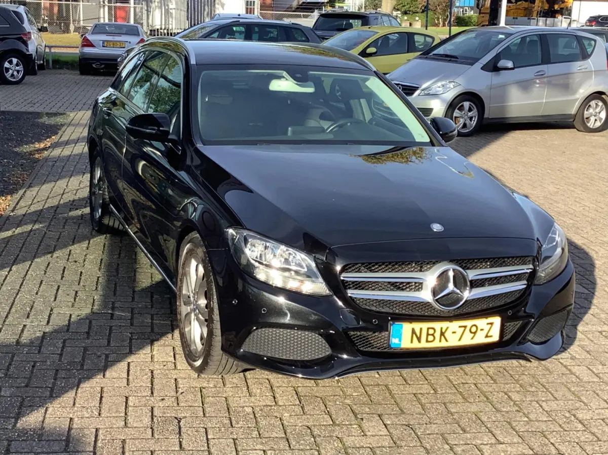 180 Ambition navi, cruise, parkeersensoren