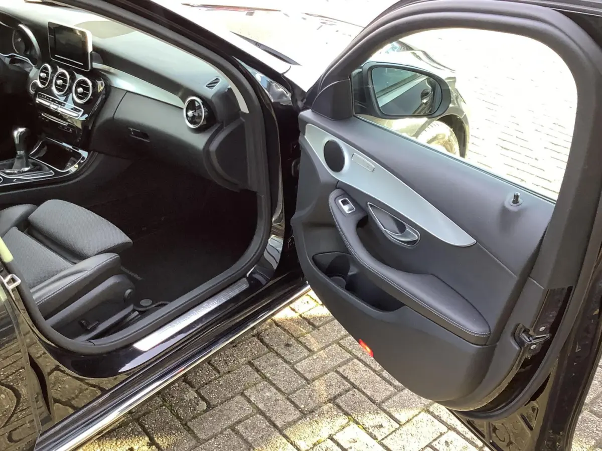 180 Ambition navi, cruise, parkeersensoren