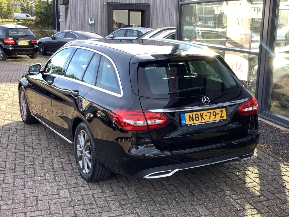 180 Ambition navi, cruise, parkeersensoren