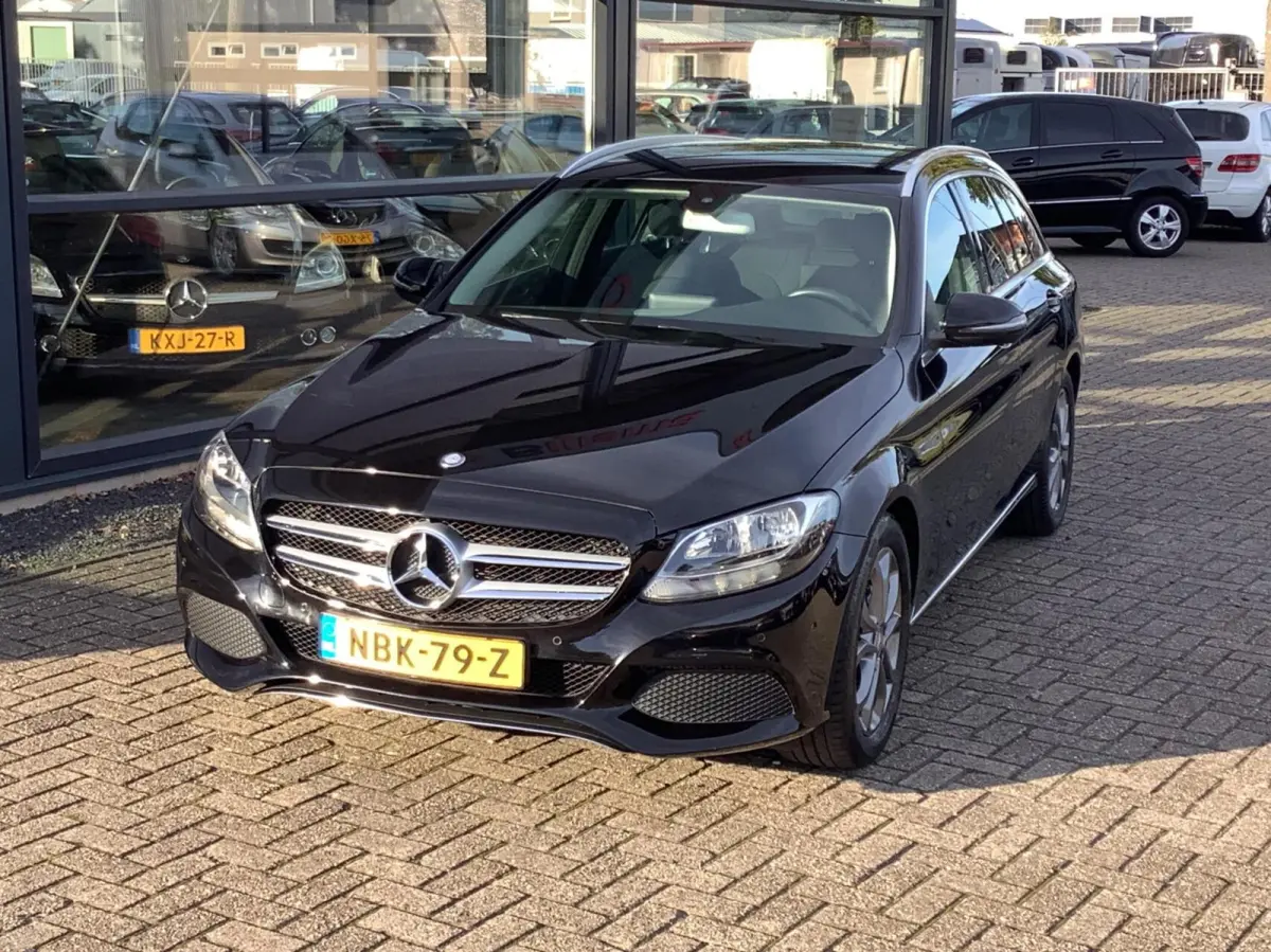 180 Ambition navi, cruise, parkeersensoren