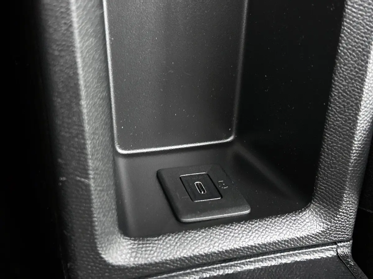 Max Hybrid 110pk Automaat | Lage kilometerstand! |  Navigatie | Achteruitrijcamera | Climate Control | Cruise Control | Parkeersensoren | Bluetooth | Draadloze Apple Carplay / Android Auto |