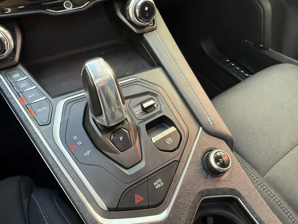 1.5 | SOH 93,35% | Panoramadak | Climate control | PDC + Camera | Apple Carplay/Android Auto | LM Velgen