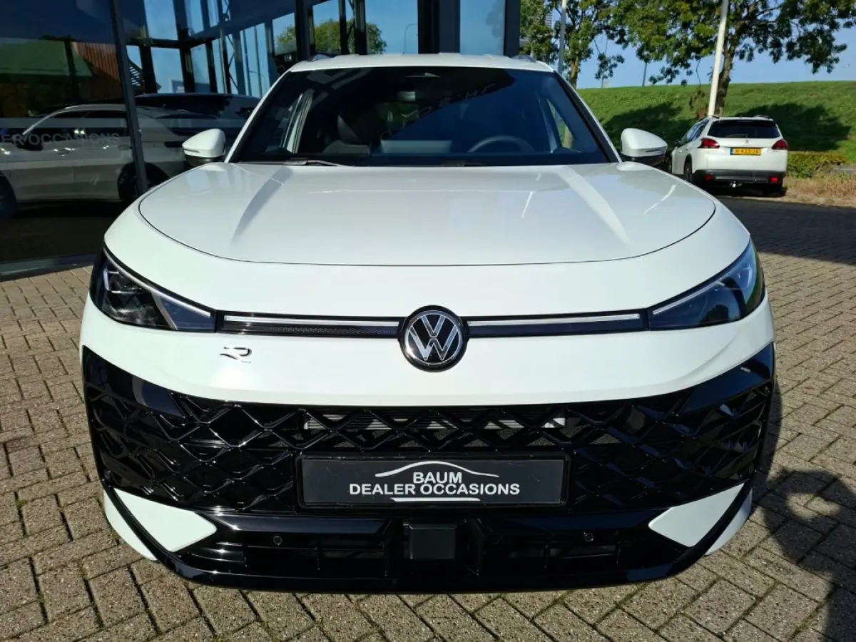 1.5 ETSI R-LINE FIRST AUTOMAAT NAVI LMV PDC-CAMERA WINTERPACK