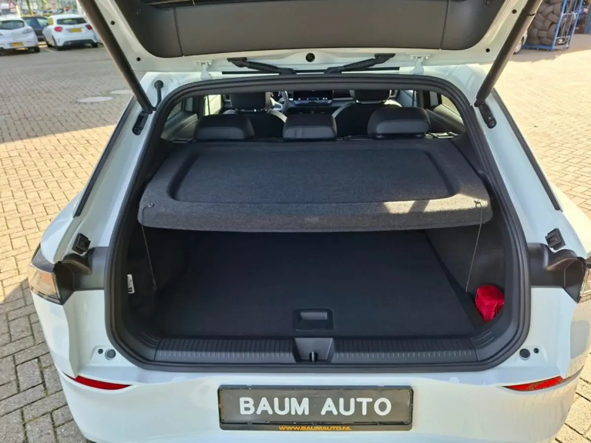 1.5 ETSI R-LINE FIRST AUTOMAAT NAVI LMV PDC-CAMERA WINTERPACK