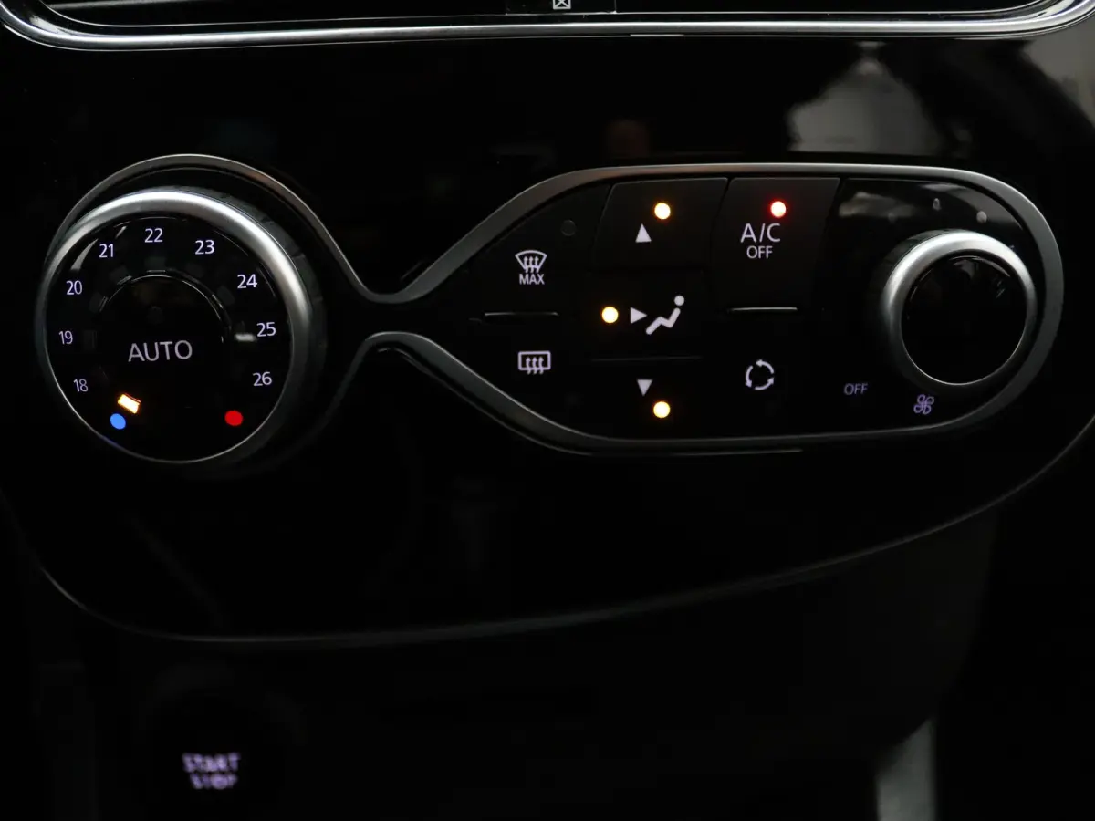 90pk TCe Limited Apple Carplay/Android Auto | Climate