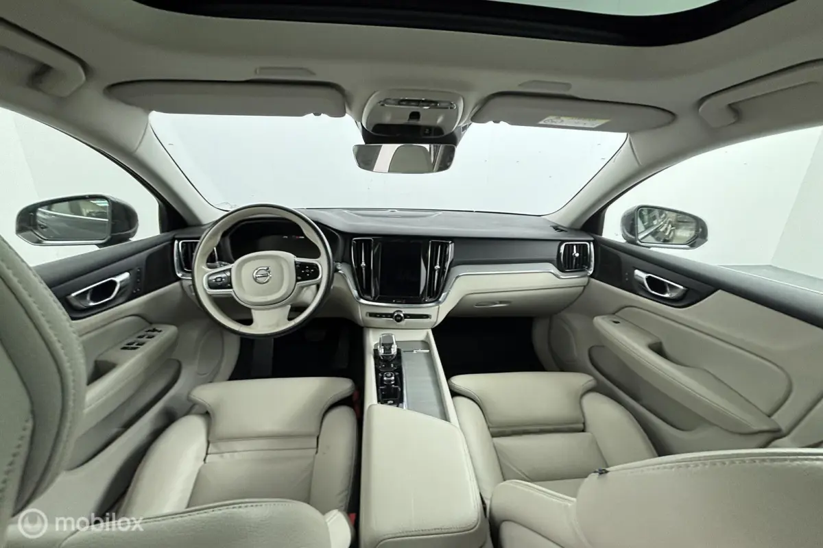 2.0 B4 Inscription | Adaptieve Cruise | Panoramadak | Harman Kardon | Camera | Stoel & Stuurwielverwarming | Privacy Glass | 19" Velgen