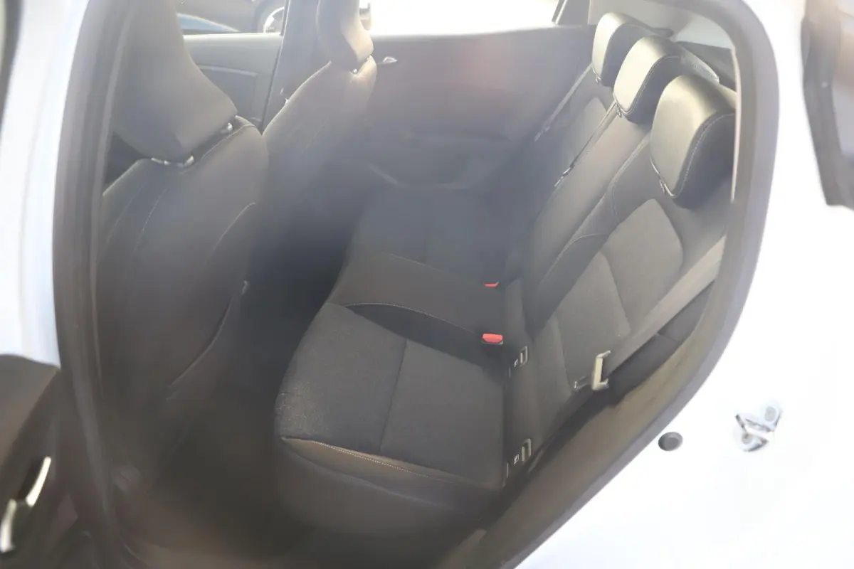 1.0 TCe 90 Equilibre Navigatie Carplay Android Airco Cruise Control Rijstrooksensor Parkeersensor