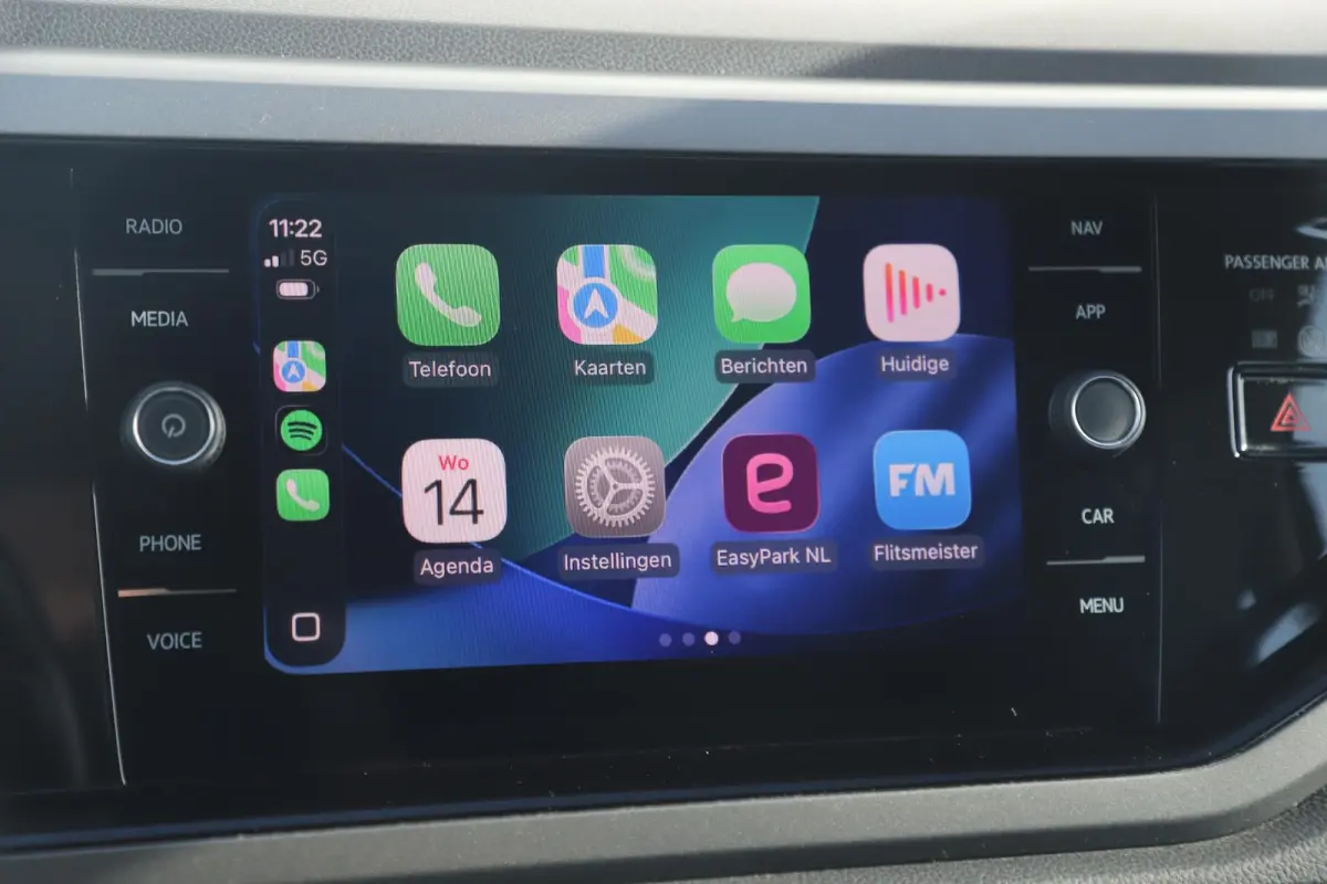 1.0 TSI Comfortline Business 95PK Navigatie Carplay Android Climate Adaptive Cruise Control Parkeersensoren