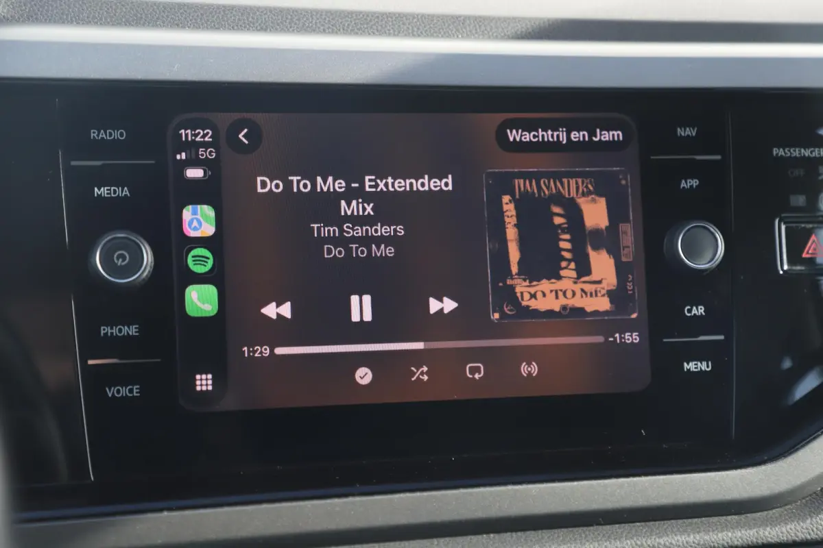 1.0 TSI Comfortline Business 95PK Navigatie Carplay Android Climate Adaptive Cruise Control Parkeersensoren