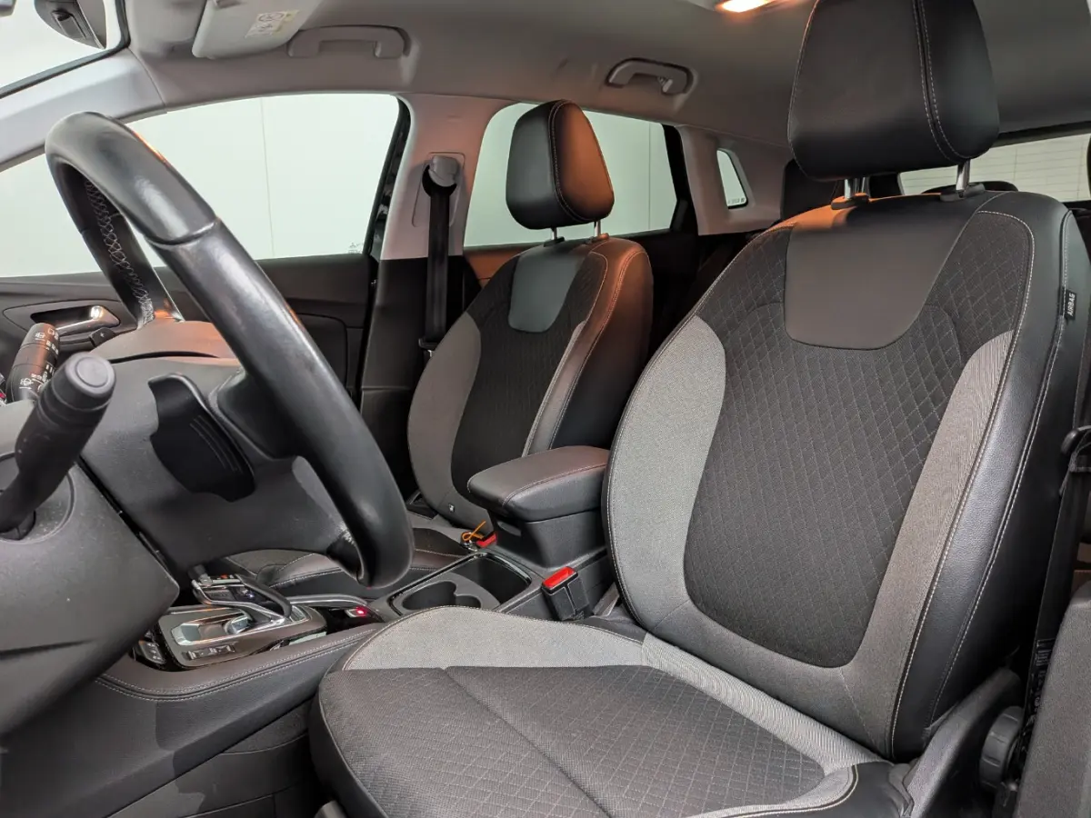 1.6 Turbo Plug-In Hybrid GS | Achteruitrijcamera | Apple Carplay/Android Auto|telefoonintegratie premium | Centrale deurvergrendeling met afstandsbediening