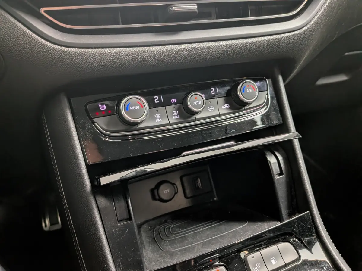 1.6 Turbo Plug-In Hybrid GS | Achteruitrijcamera | Apple Carplay/Android Auto|telefoonintegratie premium | Centrale deurvergrendeling met afstandsbediening