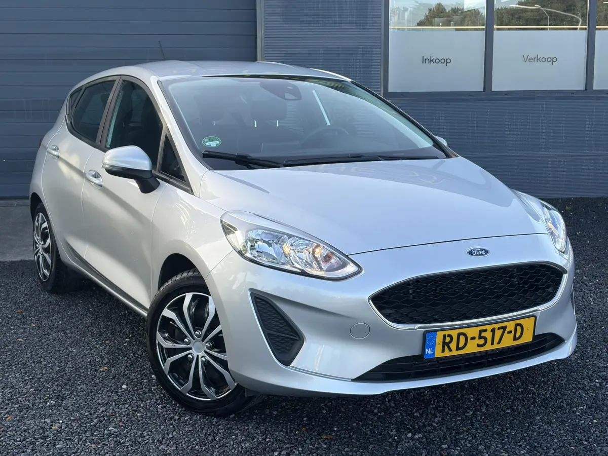 1.1 Trend ✓D-riem vv in 06-2025✓Net beurt gehad✓Carplay✓Navi✓Trekhaak✓Clima✓Cruise✓N.A.P✓Apk tot 06-2027